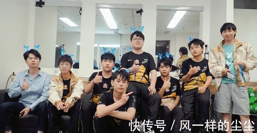 却让边路球 却让边路球